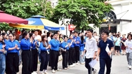 Leerlingen in Hanoi doen examen in twee vakken voor het eindexamen van de tiende klas.