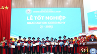 Da Nangin teknillinen ja kasvatustieteellinen yliopisto myönsi diplomit yli 450 opiskelijalle.