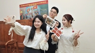 Generasi Z membawa lukisan Dong Ho ke platform digital, menyebarkan warisan budaya dengan cara baru.
