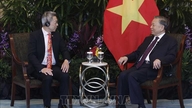 Secretarul general și președintele To Lam primește lideri ai unor importante companii și instituții financiare din Singapore.