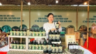 Quang Ngai åbner en udstilling, der viser farverne fra kulturarven og OCOP-produkter.