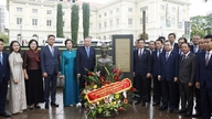 Parlamenttien välisen yhteistyön ja kattavan strategisen kumppanuuden edistäminen Vietnamin ja Singaporen välillä.