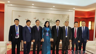 En delegation fra Phu Tho-provinsen besøgte og arbejdede i Bozhou by og med Pacific Construction Group i Shanghai (Kina).