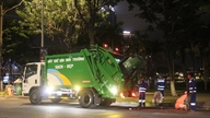 Thu gom, vận chuyển 33 tấn rác sau khai mạc DIFF 2026