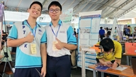 Two friends specializing in mathematics at the High School for the Gifted share their secrets to 'passing the exam' for 10th grade.
