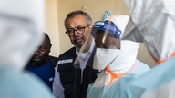 WHO-direktøren kunngjør gode nyheter: Fem ebolapasienter er friskmeldte i Kongo.