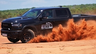 THACO fija el precio del Jeep Wrangler en menos de 3.000 millones de VND, una cifra significativamente inferior a la del distribuidor anterior.