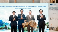 Fremme af turisme i Quang Tri og lettelse af åbningen af ​​en flyrute fra Kina til Dong Hoi.