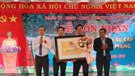 Phu My Dong modtager et provinsialt rangcertifikat for det historiske område Mui Vi Rong - Tan Phung-bjerget.
