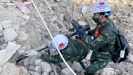 Määräykset Vietnamin joukkojen sijoittamisesta ulkomaille humanitaariseen apuun ja katastrofiapuun.