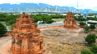 Khanh Hoa foreslår at justere højhastighedsjernbanen for at beskytte Hoa Lai-tårnet.