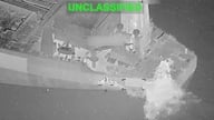 Amerykańskie ataki powietrzne na strategiczną wyspę irańską wywołują alarm w dwóch krajach Zatoki Perskiej.