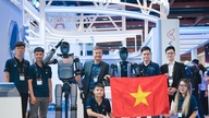 VinRobotics showcases its 'made in Vietnam' robot for the first time at an international exhibition.