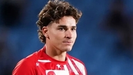 Arsenal spenderar 174,5 miljoner dollar på Alvarez, PSG snor honom framför näsan på Liverpool.