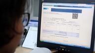 Forslag om udsættelse af implementeringen af ​​nye regler om elektroniske fakturaer.