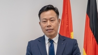 레콴 교육훈련부 차관은 베트남-독일 대학교 이사회 의장을 맡고 있다.