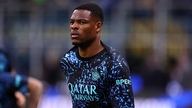Real Madrid bruker 17,3 millioner pund på å signere Dumfries, AC Milan konkurrerer om Summerville.