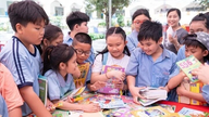 ¿Reciben los niños de preescolar en zonas especialmente desfavorecidas ayuda económica adicional para su educación?