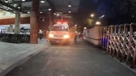 Polisi lalu lintas Kota Ho Chi Minh mengawal pengangkutan jantung donor, menyelamatkan nyawa seorang pasien tepat pada waktunya.