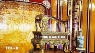 The national treasure "Nguyen Dynasty throne" is put back on display after restoration.