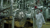 O Irã concorda em dar aos EUA acesso a uma instalação nuclear subterrânea que havia sido alvo de um ataque aéreo.