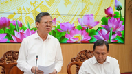Bagaimanakah pertumbuhan Can Tho akan berterusan apabila projek-projek lewat daripada jadual dan produk pertanian menghadapi kesukaran untuk mencari pasaran?