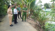 Kepolisian Provinsi Tay Ninh sedang melakukan survei dan inspeksi terhadap lokasi-lokasi longsor serius di daerah tersebut.