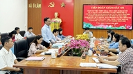 আন জিয়াং প্রাদেশিক পার্টি কমিটির স্থায়ী কমিটি ও লাম কমিউনে ৭২-এনকিউ/টিডব্লিউ নং রেজুলেশনের বাস্তবায়ন তত্ত্বাবধান করছে।