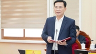 Formanden for Folkekomitéen i Lam Dong-provinsen kritiserede de to kommuner Nghi Duc og Ham Thuan Nam for ikke at have implementeret reorganiseringen af ​​landsbyer og boligområder.