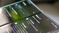 Galaxy AI secara tidak dijangka muncul pada telefon pintar Samsung yang lebih lama.