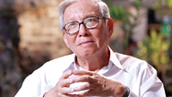 Nevezés a „Vietnam történetének elmesélése” pályázatra: A professzor, akinek vágyai vannak a fények városából, és önkéntes jelentkezése van a hazatérésre.