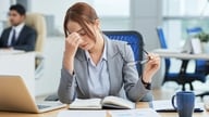 Das Schweigen der „erschöpften Untergrundkämpferinnen“ im Büro.