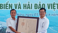 Hoang San näyttelytalo sai seitsemän keisarillista asetusta Nguyen-dynastialta vuoden 2026 Meri- ja saariviikolla.