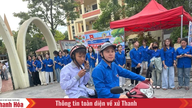 Unge frivillige i Vinh Loc kommune hjalp straks en kandidat, der havde glemt sit statsborger-ID-kort.