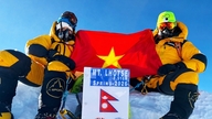 Un professeur d'art conquiert le mont Everest.