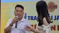 베트남 복권(Vietlott)에서 840억 VND에 당첨된 사람이 얼굴을 공개했습니다.