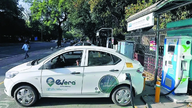 Teksi elektrik Vietnam secara rasminya mula beroperasi di India.