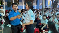 Membantu pelajar menentukan hala tuju kerjaya masa depan mereka.