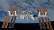 NASA, Uluslararası Uzay İstasyonu'nda hava kaçağı tespit ettikten sonra astronotları tahliye etti.