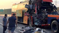 Kecelakaan di jalan tol Phan Thiet - Dau Giay menyebabkan 19 orang terluka.