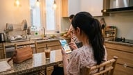 Выявление мошеннических схем в туристический сезон.