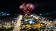 30 000 osób przybyło do centralnej zatoki, aby wziąć udział w Festiwalu Morskim Cat Ba.