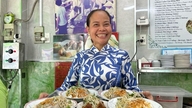 ホーチミン市の中心部にあるミシュランの星を獲得した蒸しライスロール店：65年の経験を持つオーナーには、独特の習慣がある。
