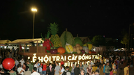 Une foule immense a assisté au festival des fruits de Dong Thap.