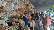 Kích cầu tiêu dùng nội địa mùa cao điểm hè