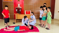 I giovani di Quang Ninh uniscono le forze per prevenire e combattere gli annegamenti infantili.