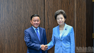 [Photo]  Tran Cam Tu, member of the Standing Committee of the Party Central Committee, receives the vice chairman of the National Committee of the Chinese People's Political Consultative Conference.