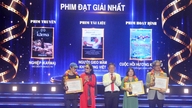 Festival Film Pendek Kota Ho Chi Minh ke-2 berakhir, memberikan penghargaan kepada generasi muda pembuat film.