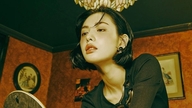 نانا، أجمل امرأة في العالم، تستعرض صورها المثيرة.