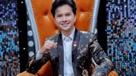 តារាចម្រៀង ណាំ គឿង អាយុ ៤១ ឆ្នាំ៖ មានសញ្ញាបត្រសាកលវិទ្យាល័យចំនួនបី ធ្វើការក្នុងវិស័យសិល្បៈ និងបង្រៀនក្នុងពេលតែមួយ។
